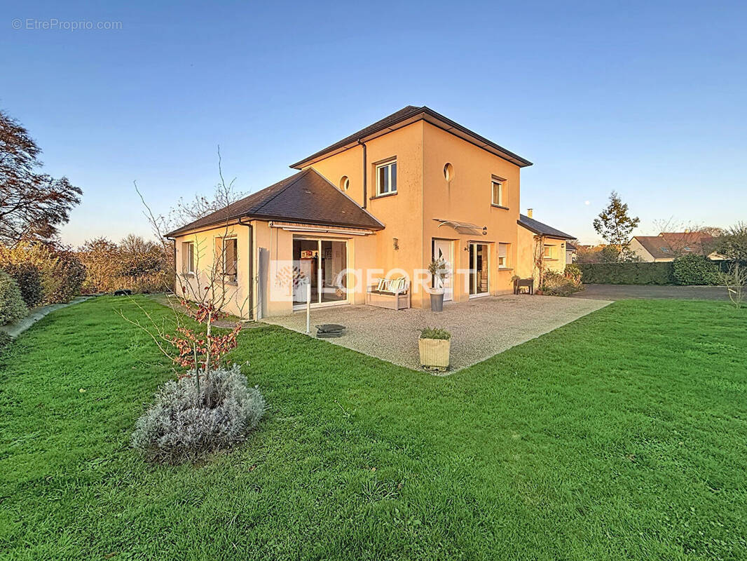 Maison à SAINT-GEORGES-DES-GROSEILLERS