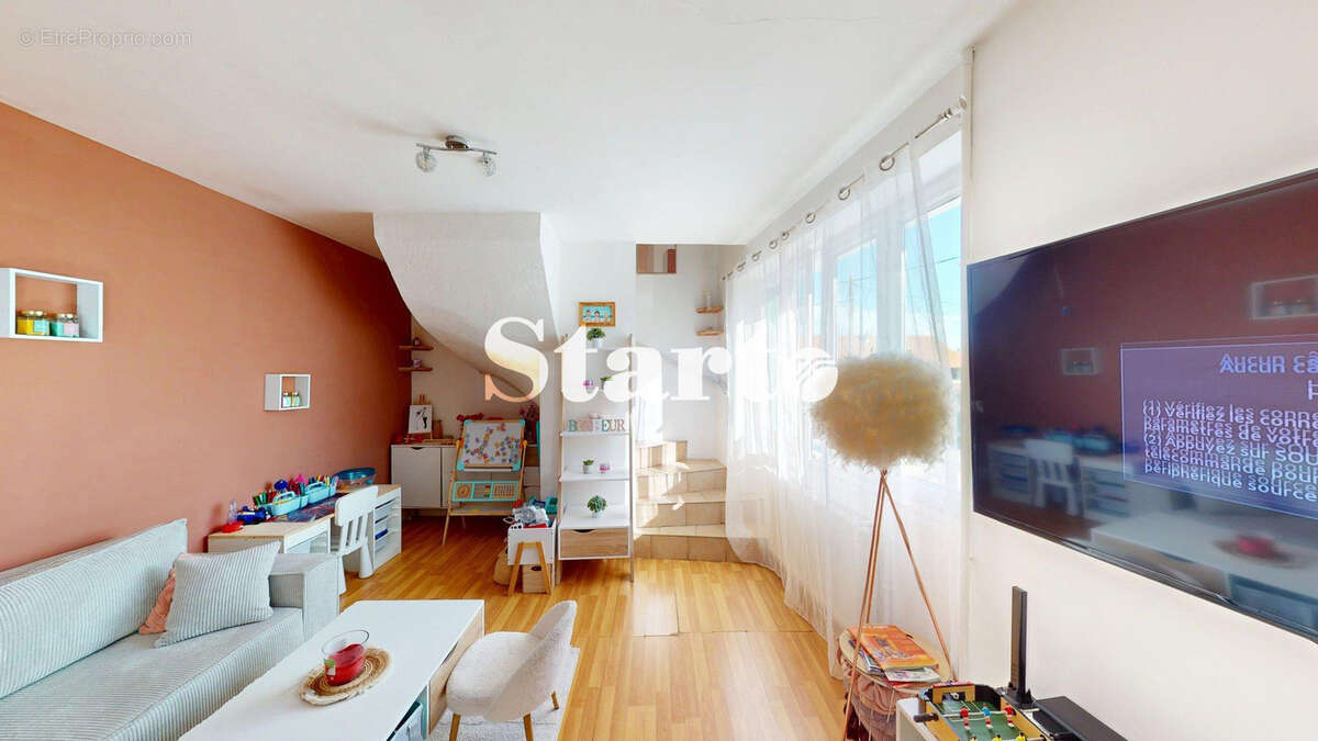 Appartement à LE BREUIL