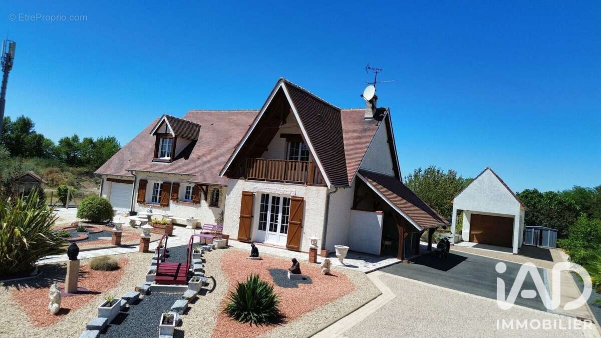 Photo 2 - Maison à SAINT-PRYVE-SAINT-MESMIN