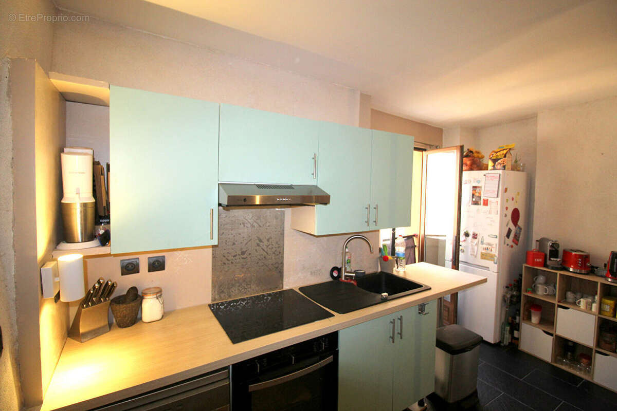 Maison à BESSE-SUR-ISSOLE