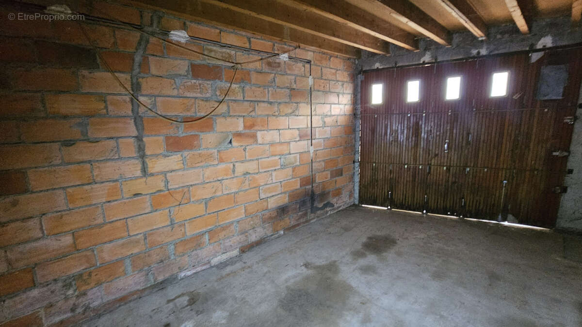 Maison à PRUNAY-LE-GILLON