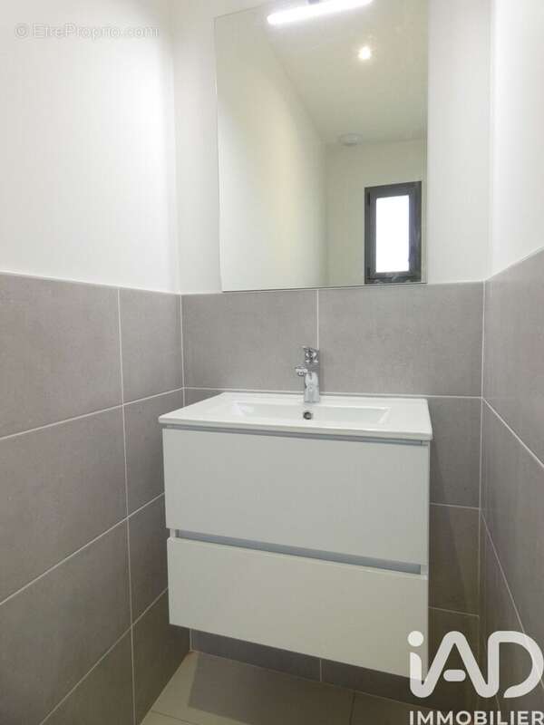 Maison 149 m² à Chauray  - photo 7