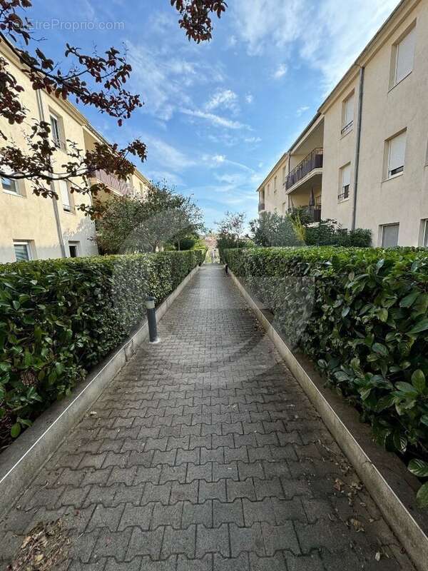 Appartement à POUSSAN