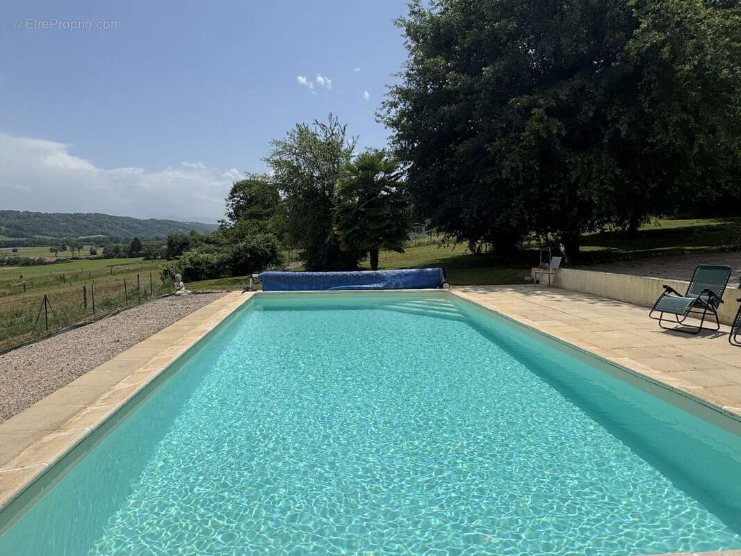 Maison à TRIE-SUR-BAISE