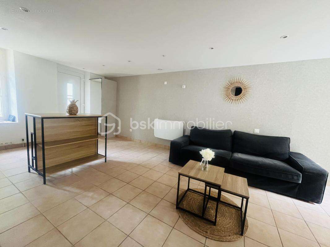 Maison lumineuse avec jardin, terrasse et 2 places de stationnement - photo 4