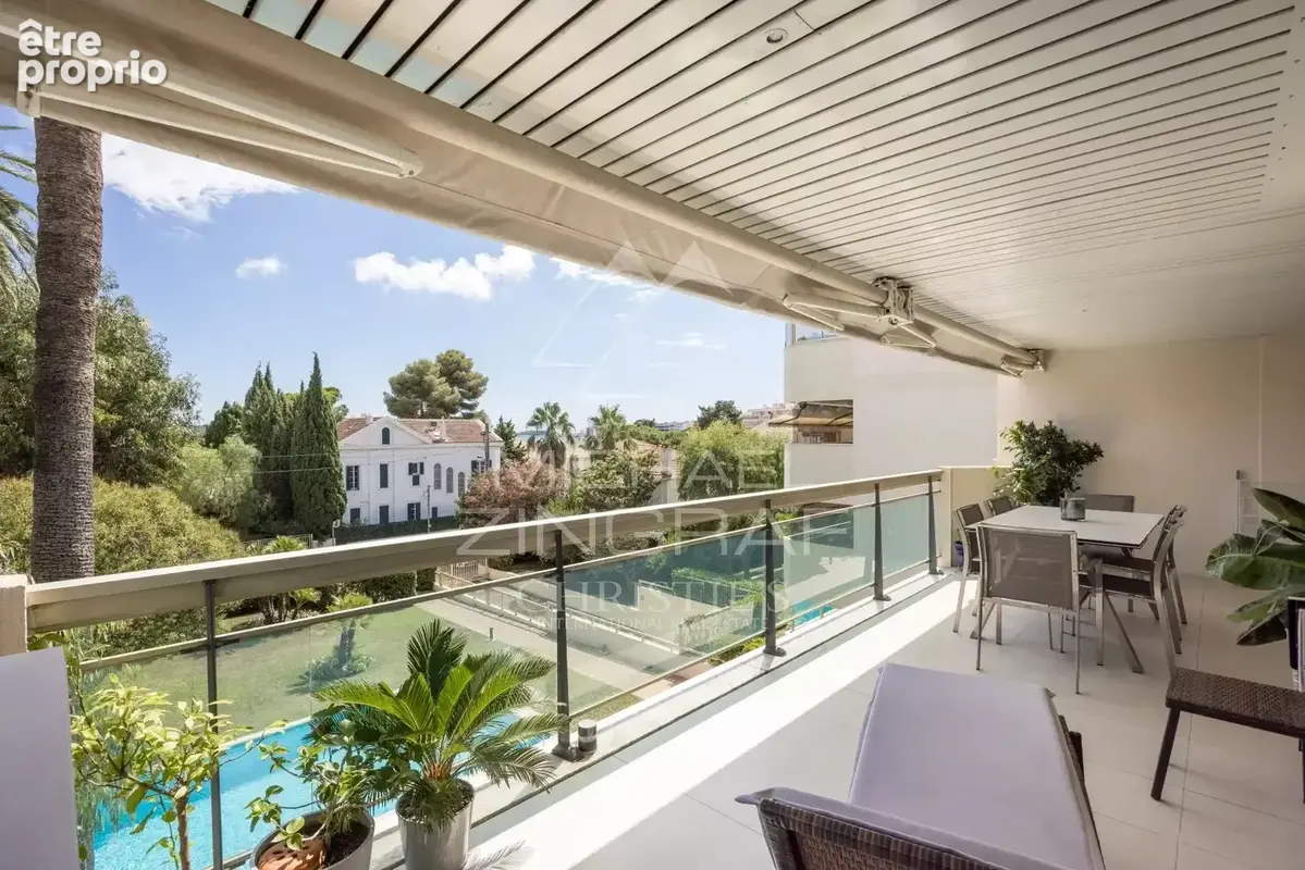 EXCLUSIVITE - Cannes Palm Beach - Splendide appartement deux chambres, aperçu mer - photo 2