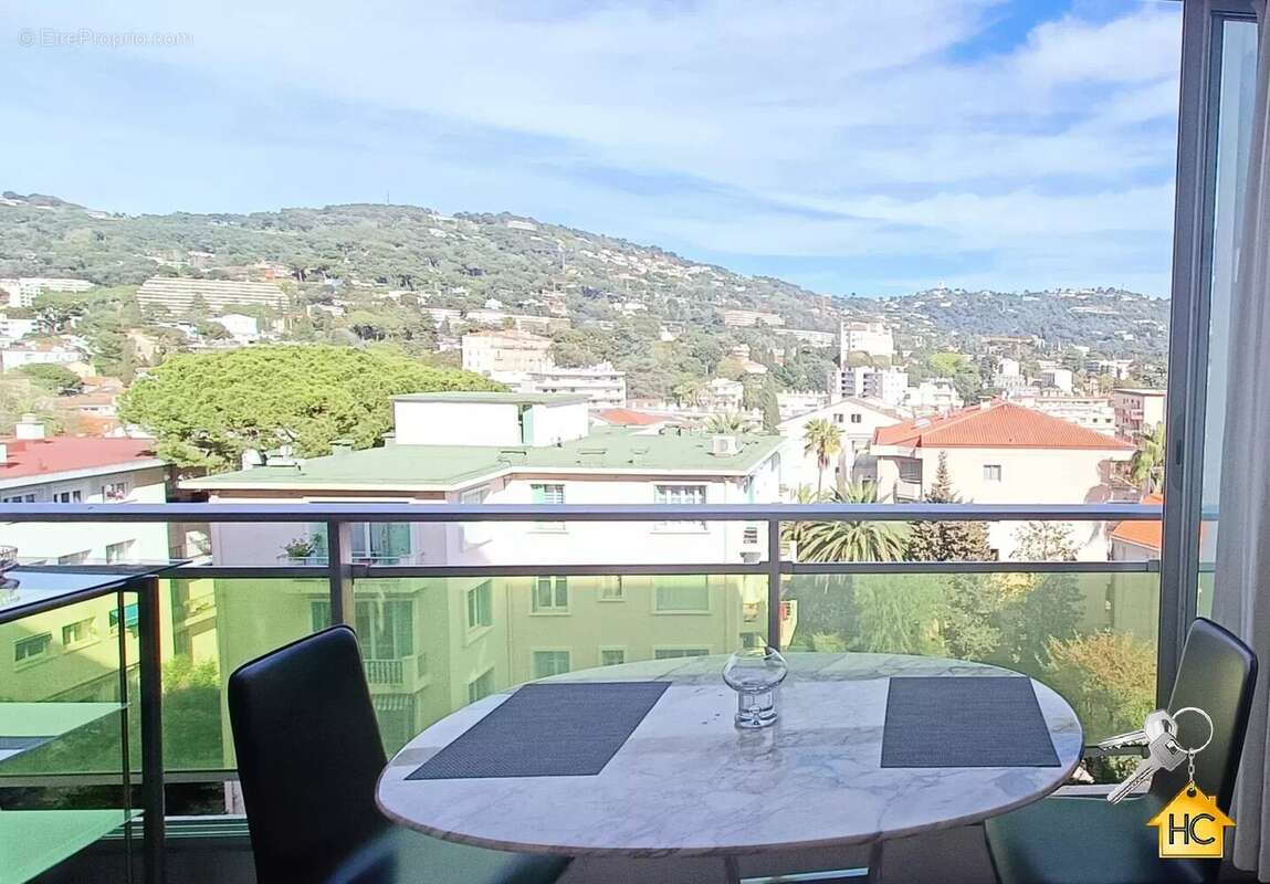 Appartement à CANNES