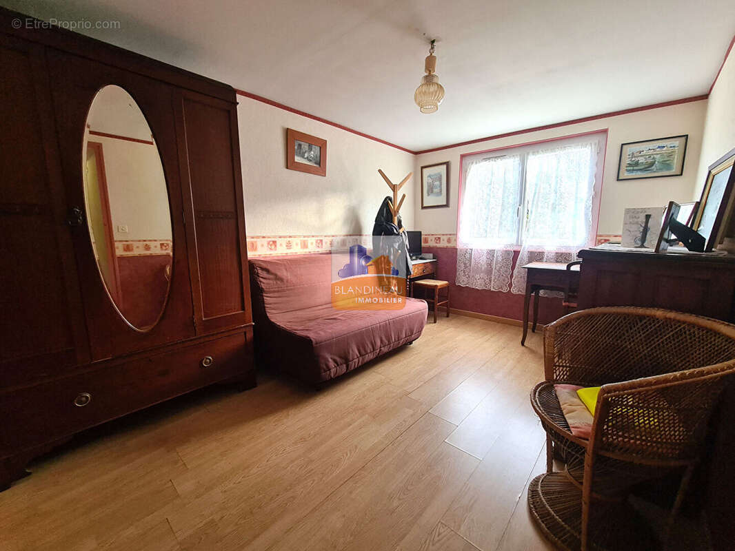 Saint jean de boiseau - maison nantaise - potentiel 4ch + bureau - photo 11