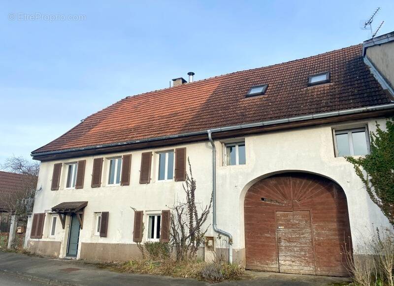 Maison à DAMPIERRE-LES-BOIS
