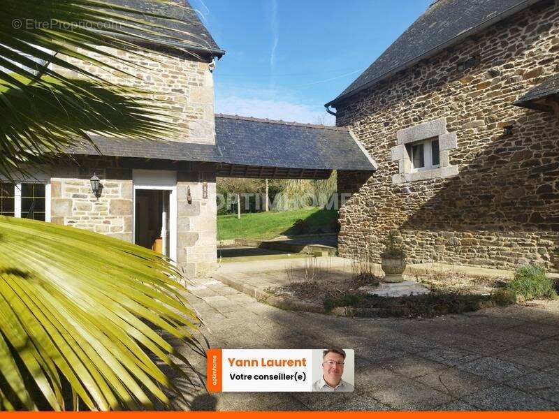 Maison à PLOUASNE