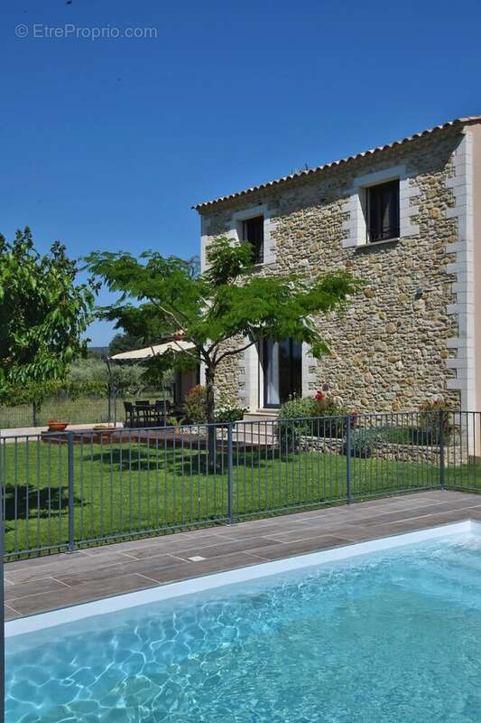 Maison à UZES