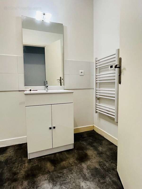 Appartement à MARSEILLE-1E
