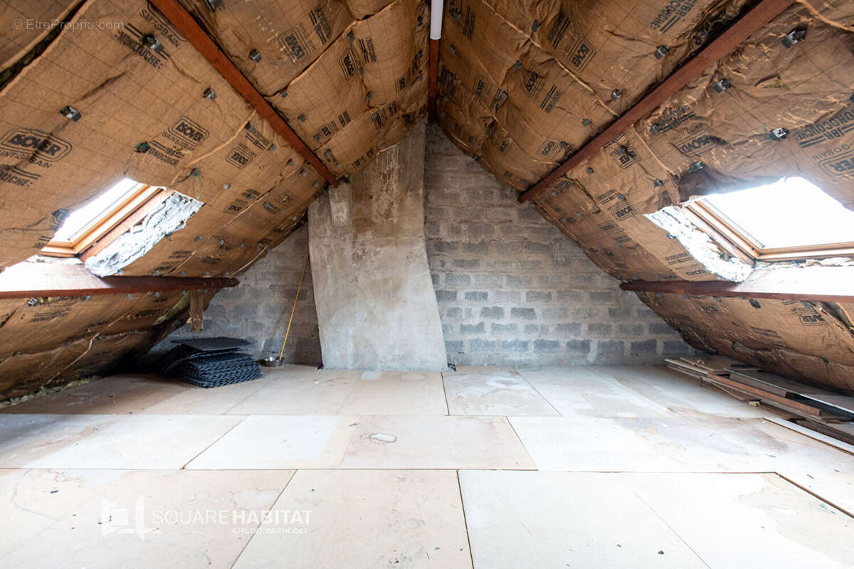 Maison à SAINT-MARTIN-BOULOGNE