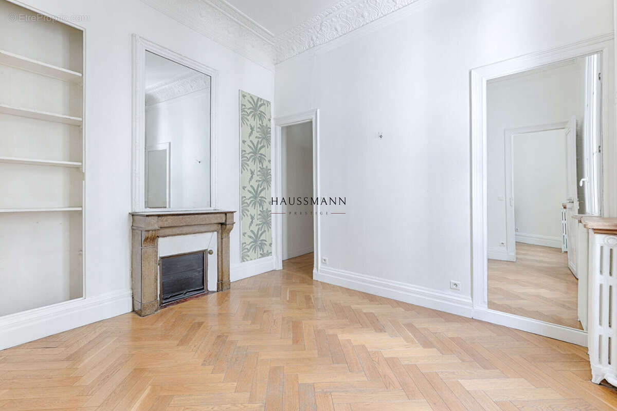Appartement à PARIS-9E