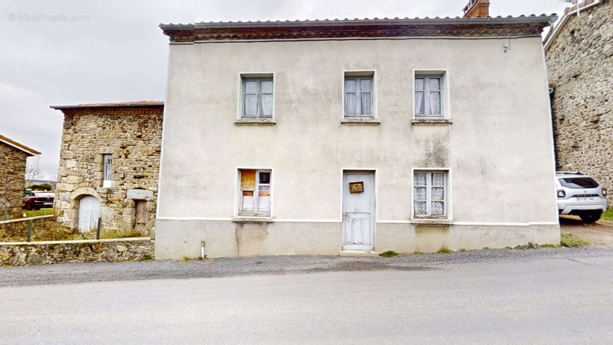 Maison à RIOTORD