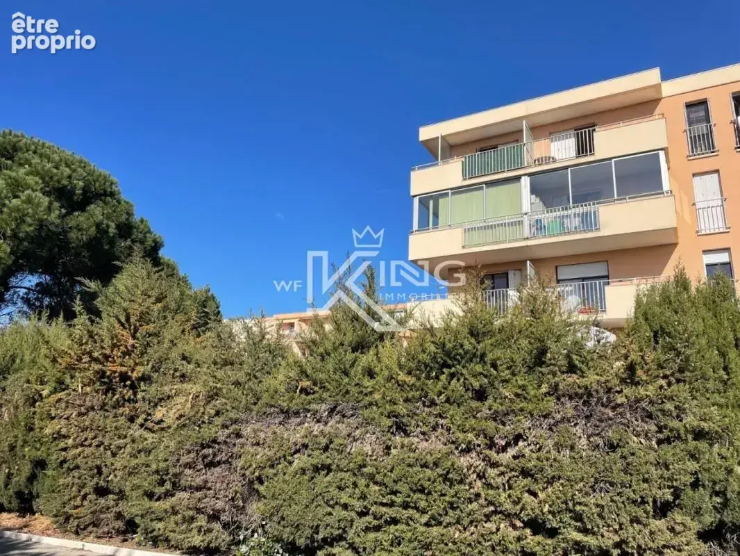 FREJUS - Quartier Hôpital - Appartement 32 m² - photo 4