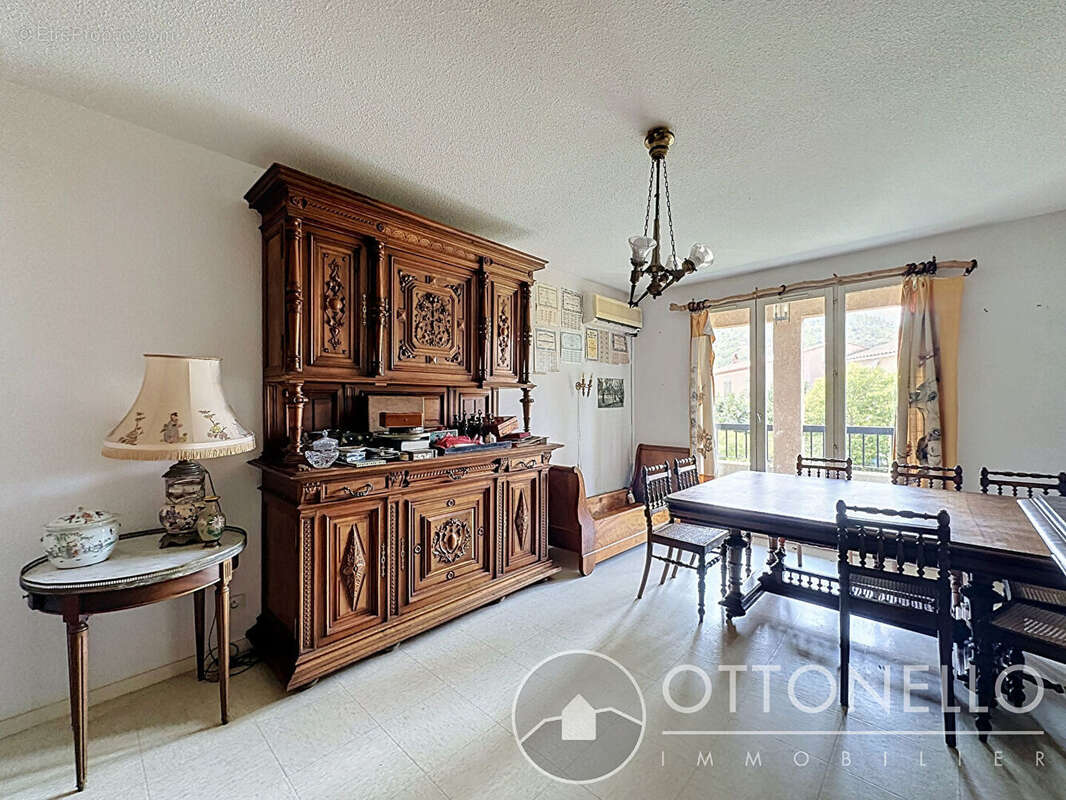 Appartement Roquebrune Sur Argens 4 pièces 73.58 m2 avec balcons, cave et parking extérieur - photo 2
