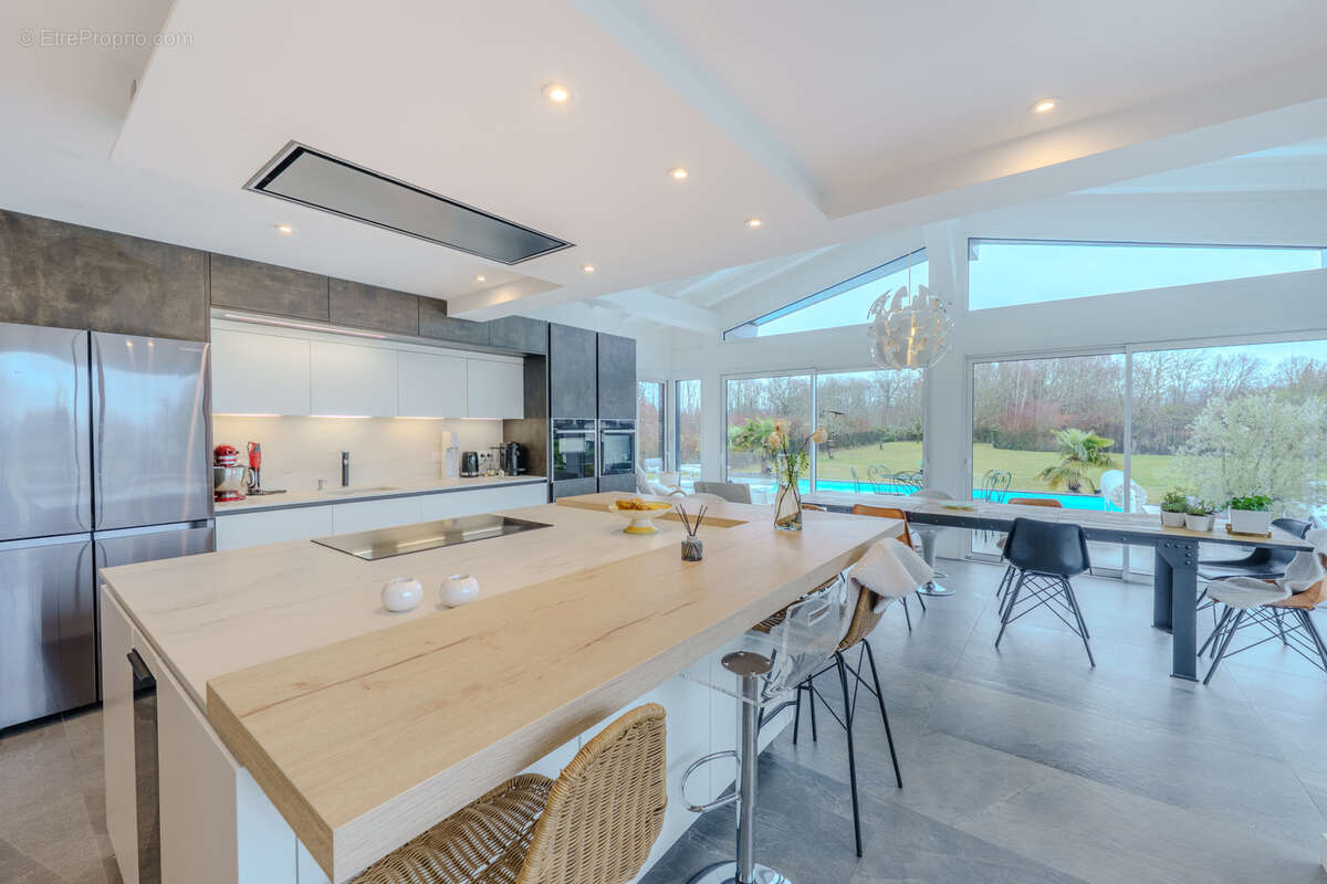 Maison à ANTHY-SUR-LEMAN