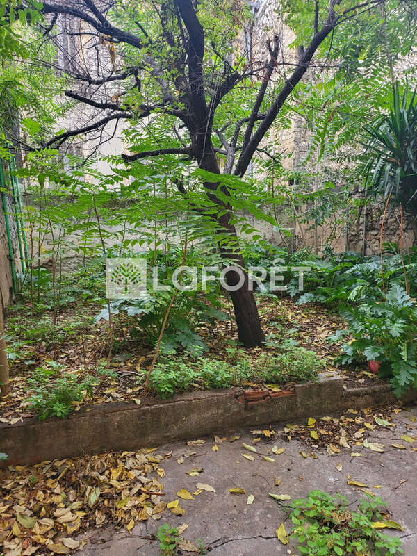 Appartement à MARSEILLE-4E