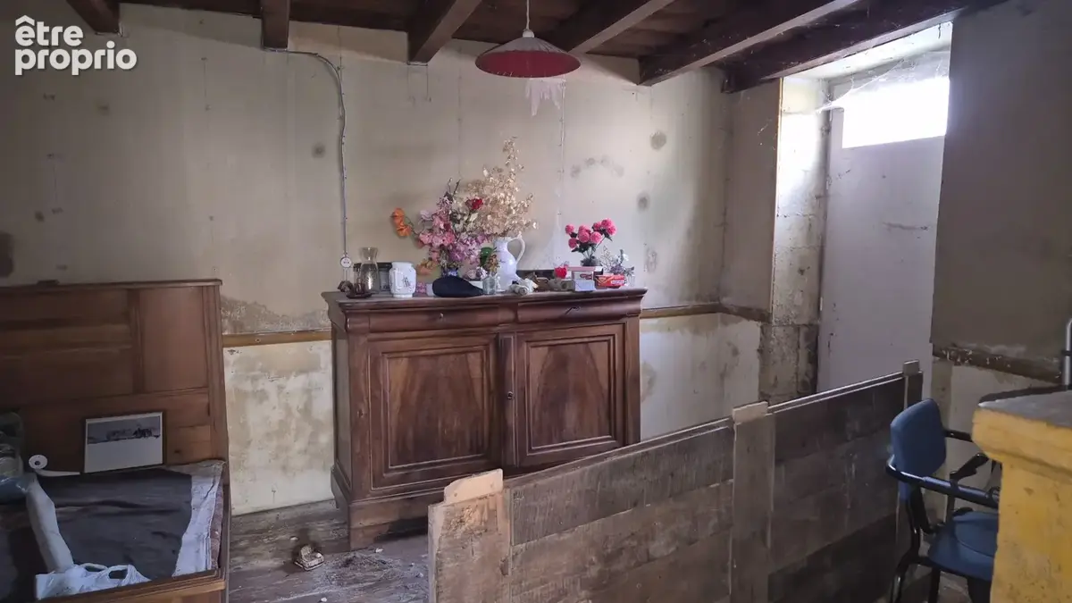 Corps de Ferme à rénover de 500 m2, proche commerces, beaucoup de dépendances - photo 33