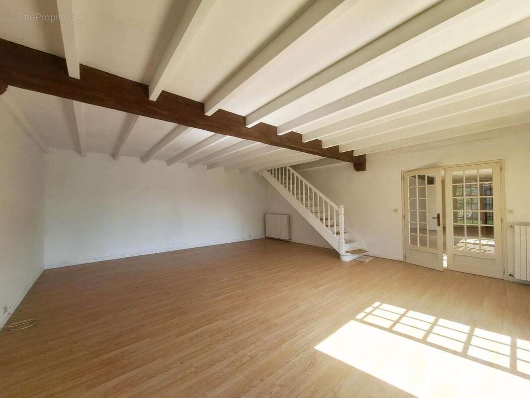 Prix en baisse ! A vendre Haute-Garonne (31) : Maison de village indépendante avec 5 chambres, garage et terrain de 2 700m2 - photo 7