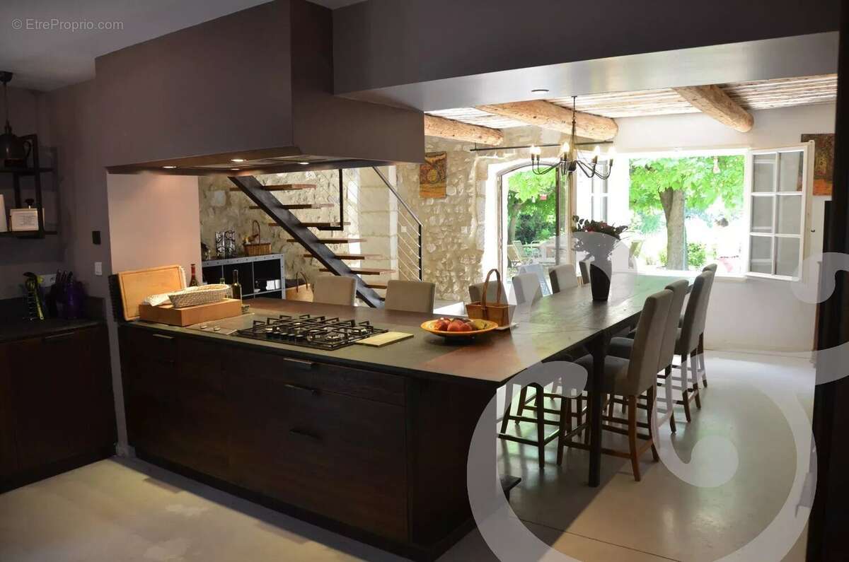 Maison à PLAN-D'ORGON