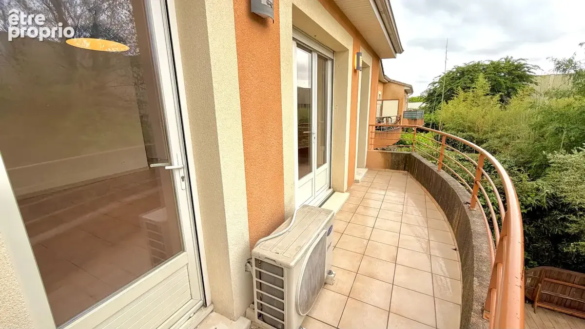 Photo Appartement à Entraigues-Sur-La-Sorgue au prix de 175 000€