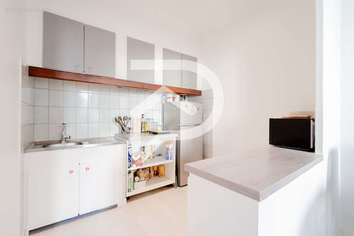 Appartement à MARSEILLE-5E