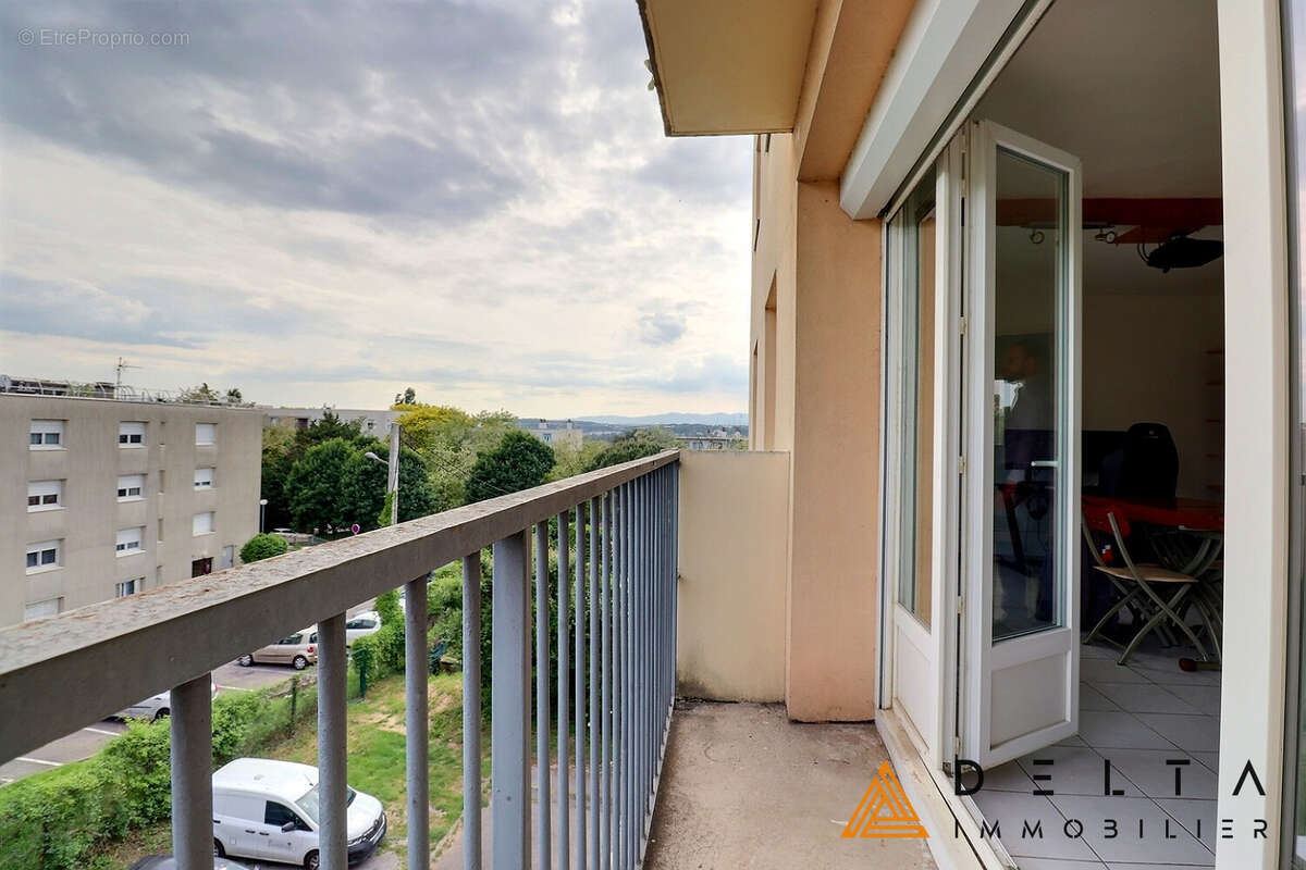 Appartement à FEYZIN