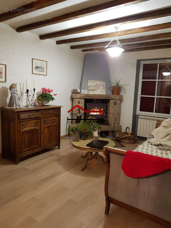 Maison à ROYERE-DE-VASSIVIERE