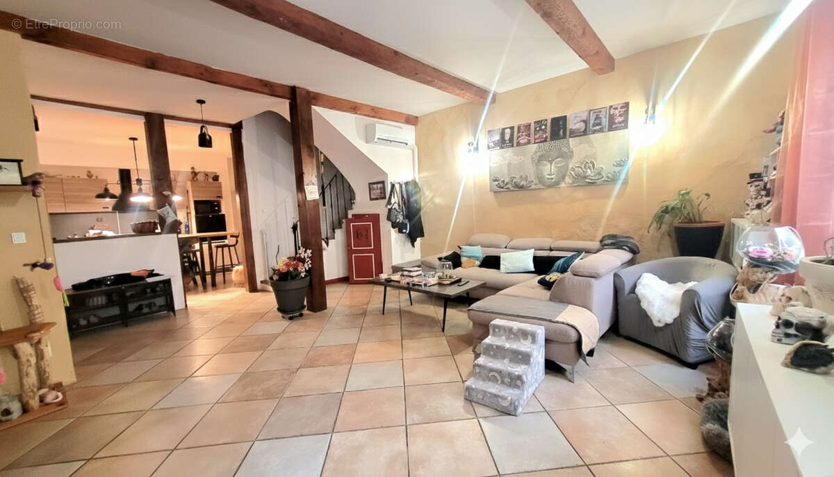 Maison à GINESTAS