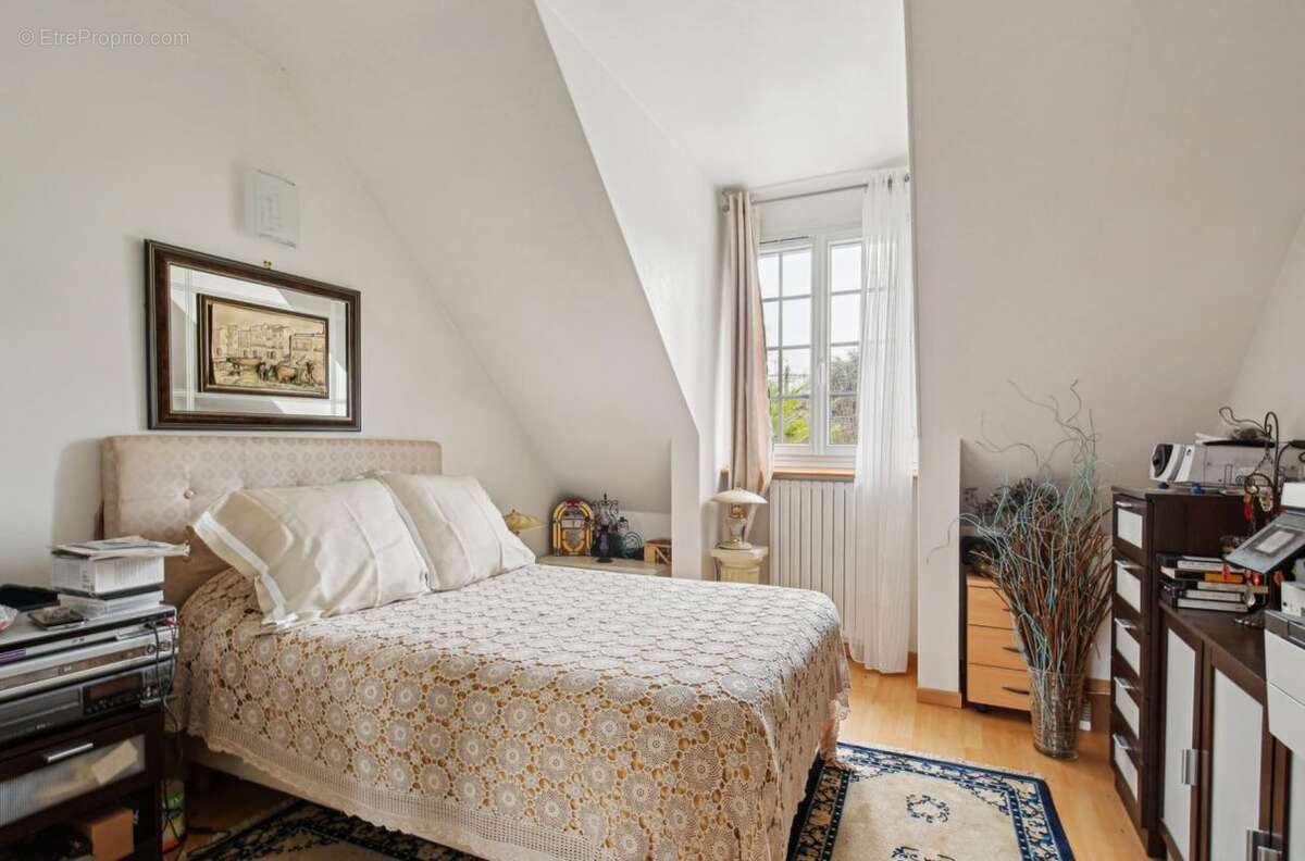 Maison à SARCELLES