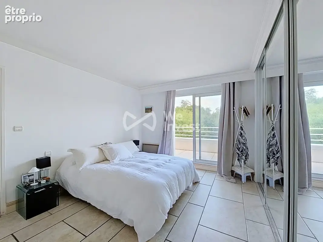 Appartement 198 m² à Onet-Le-Chateau  - photo 8