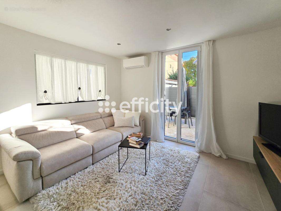 Appartement à LE CANNET