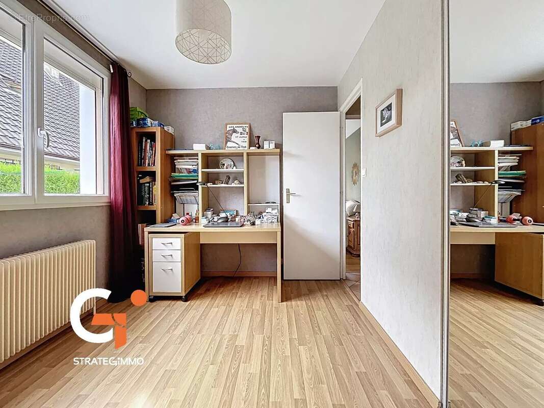 Maison à LE MESNIL-ESNARD