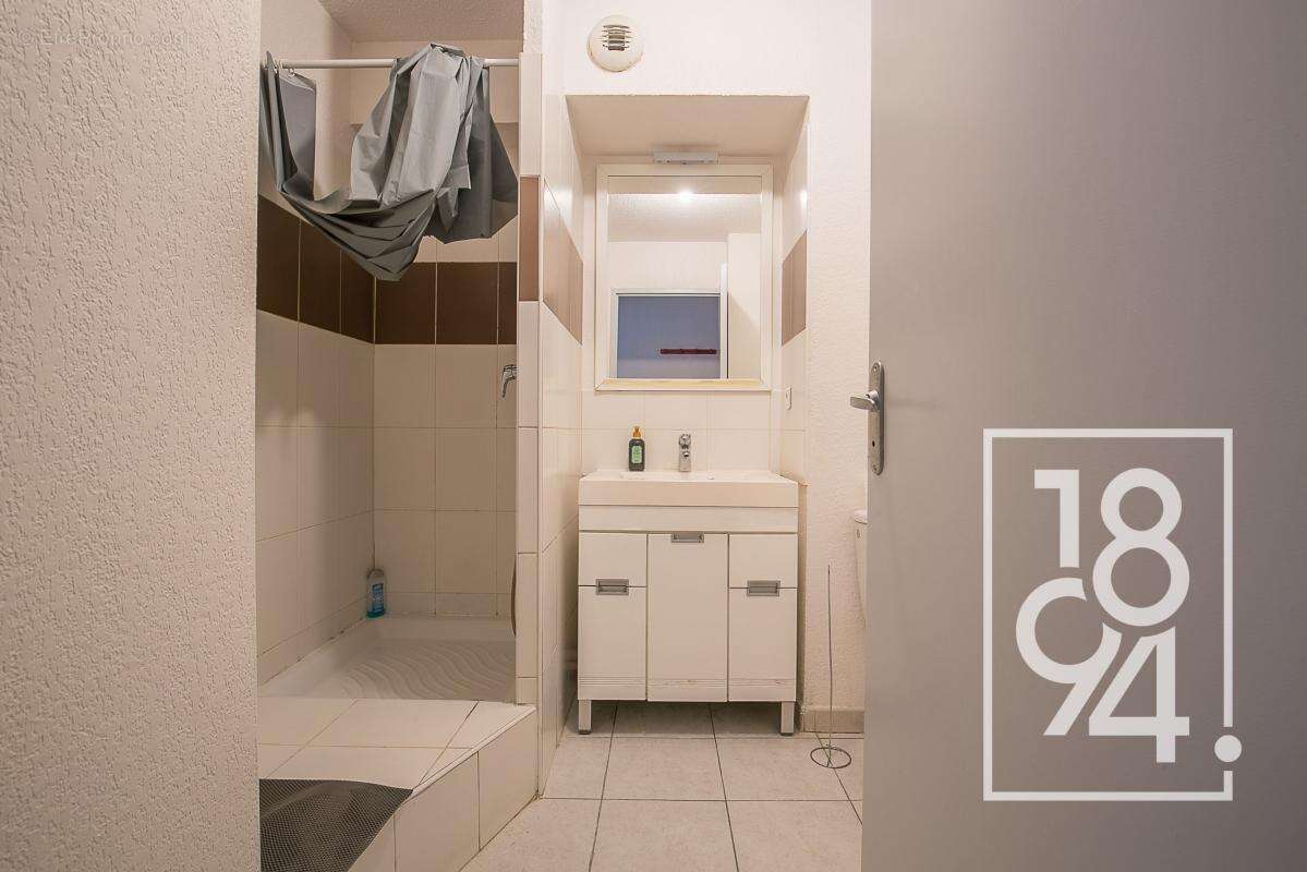 Appartement à MARSEILLE-3E