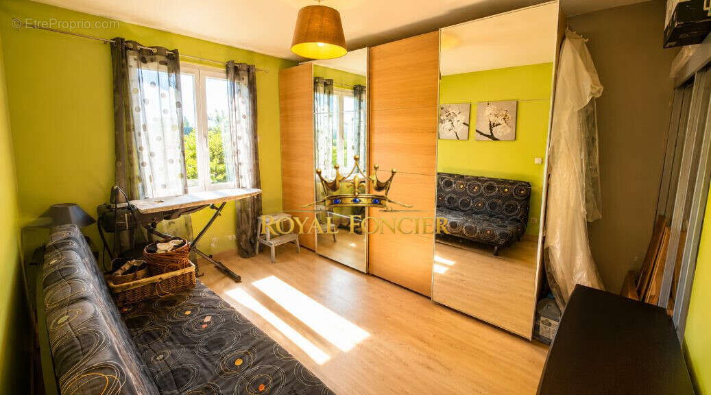 Maison 185 m² à Barrou  - photo 9