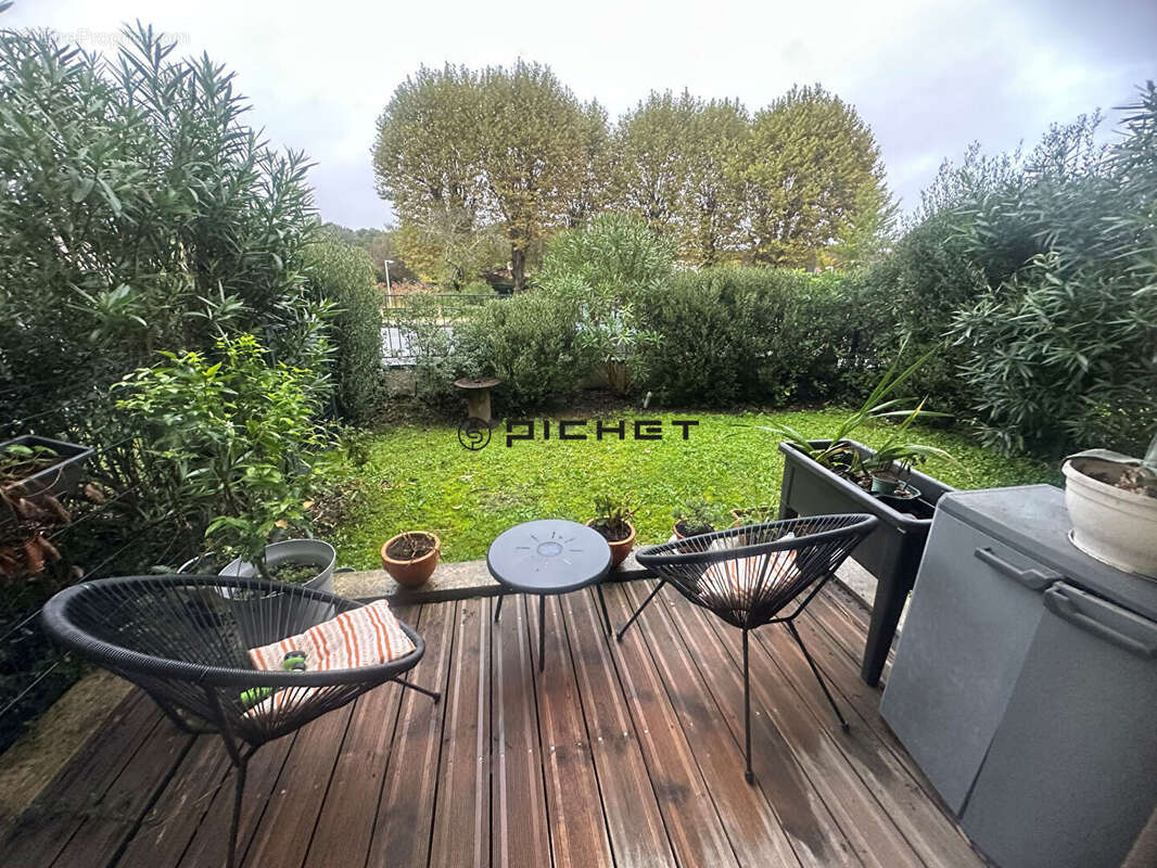 À vendre T2 rez-de-jardin à Pessac Noës Résidence récente - photo 6