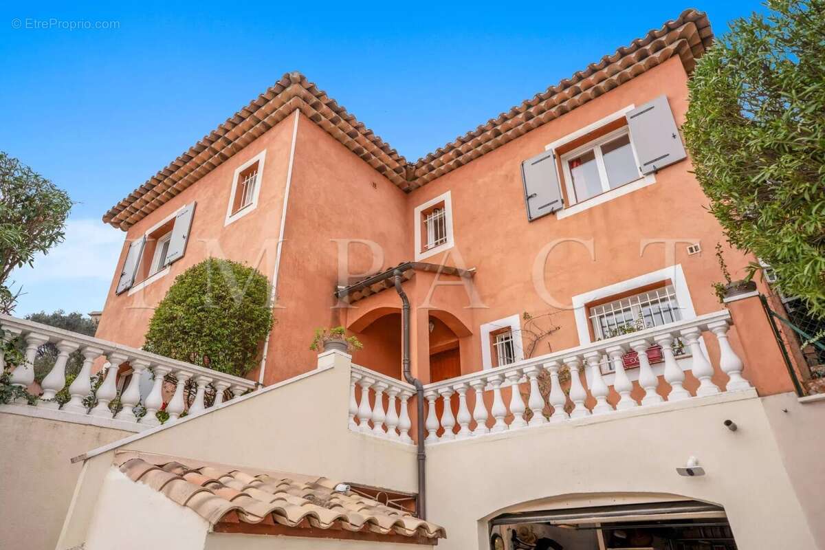 Maison à GRASSE