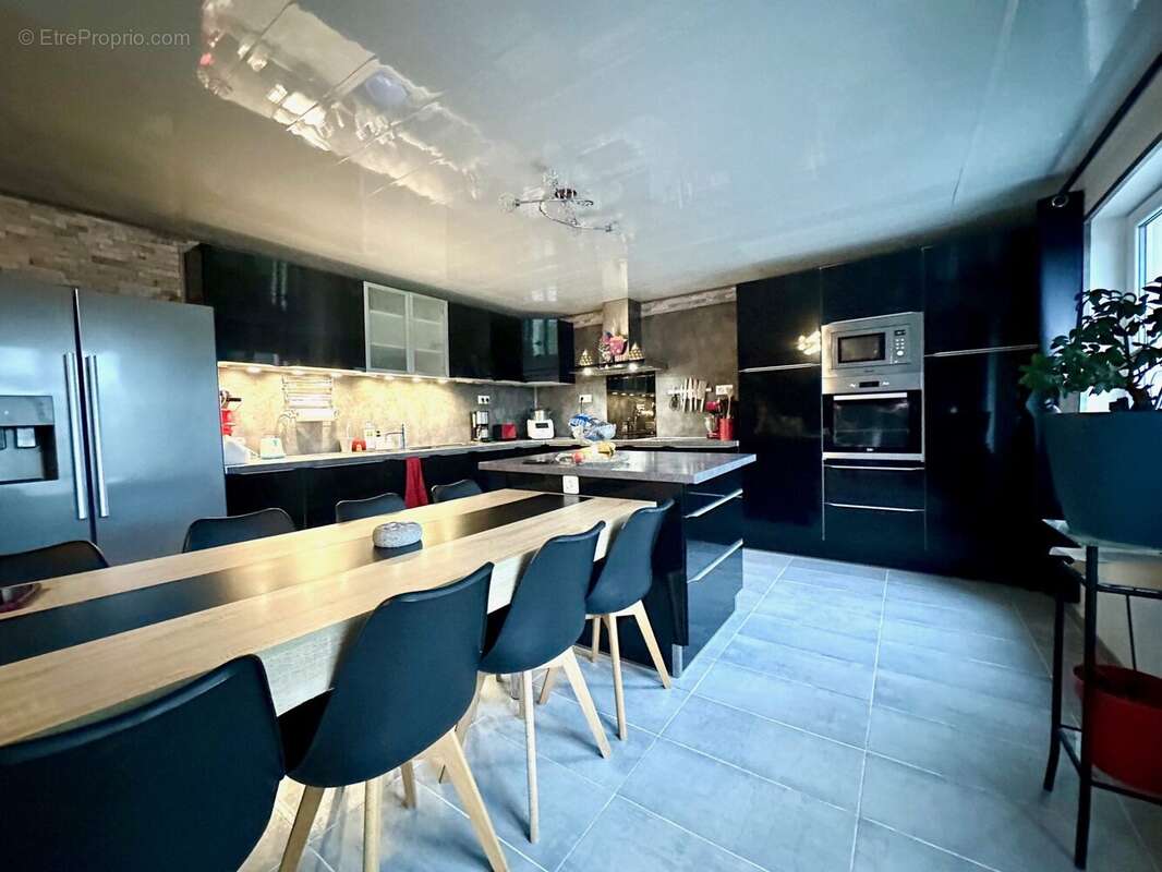 Maison à ESQUEHERIES