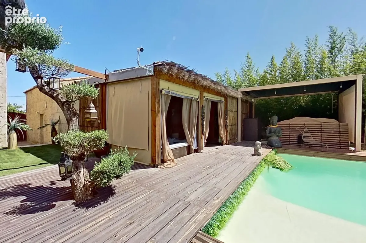 A vendre Solliès-Ville hameaux des DAIX  VILLA de 280 m² prestation de qualité - piscine - photo 4