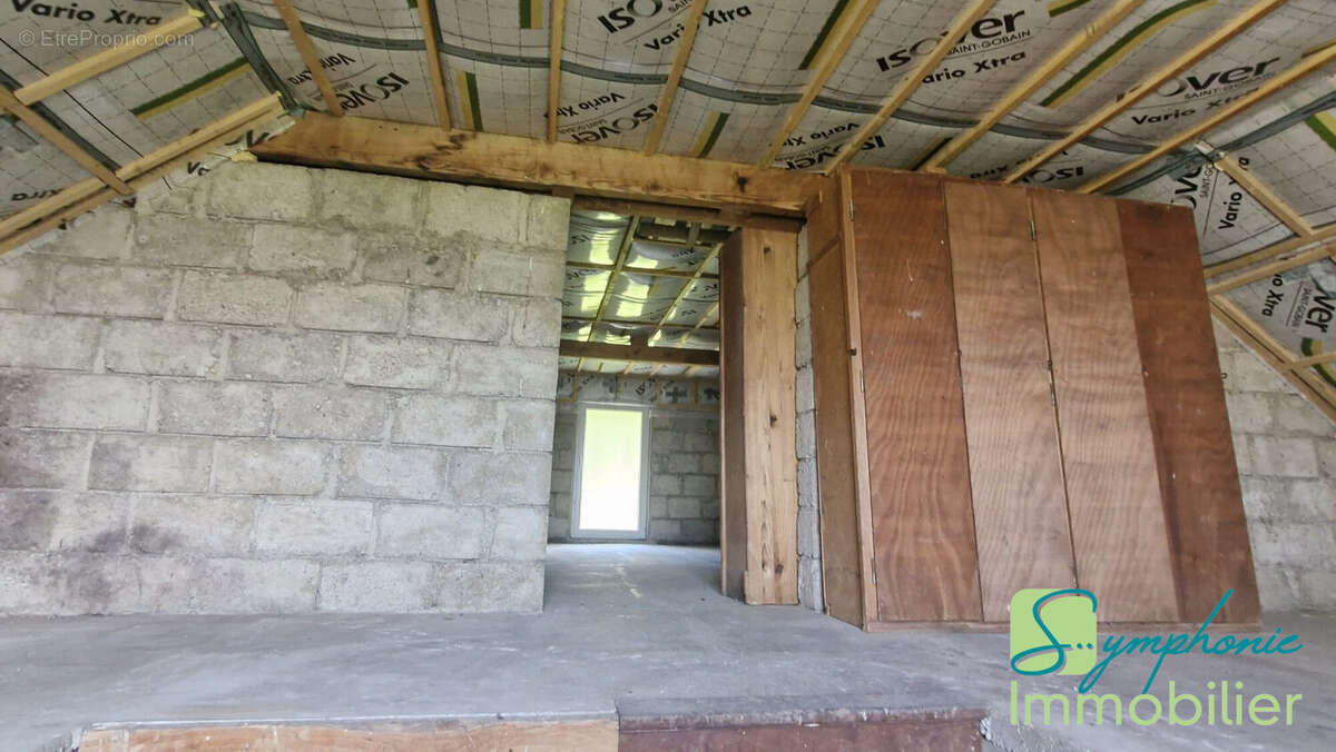 Appartement à TREVIGNIN