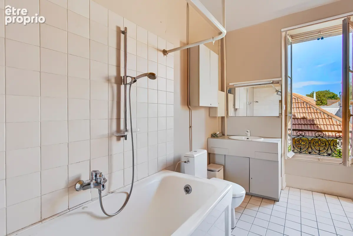 Meulière de 7 pièces à rénover sur 1343m² de terrain - photo 13