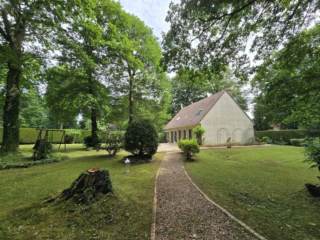 Maison à HOULBEC-COCHEREL