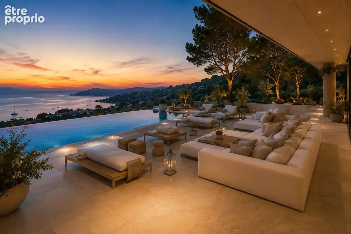 Maison 380 m² à Grimaud  - photo 2