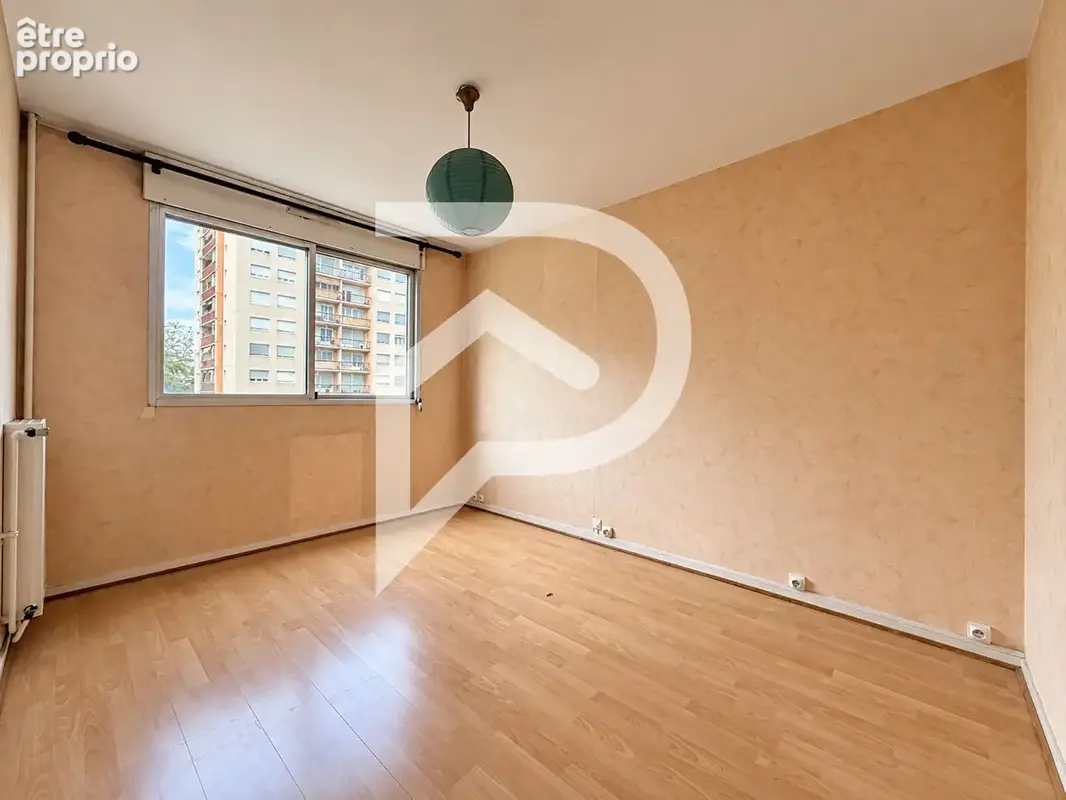 Appartement T3 de 74 m² avec balcon, garage et cave - photo 6