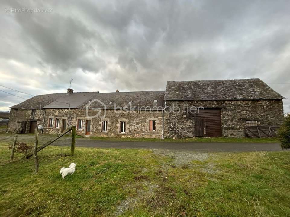 Maison à JAVRON-LES-CHAPELLES