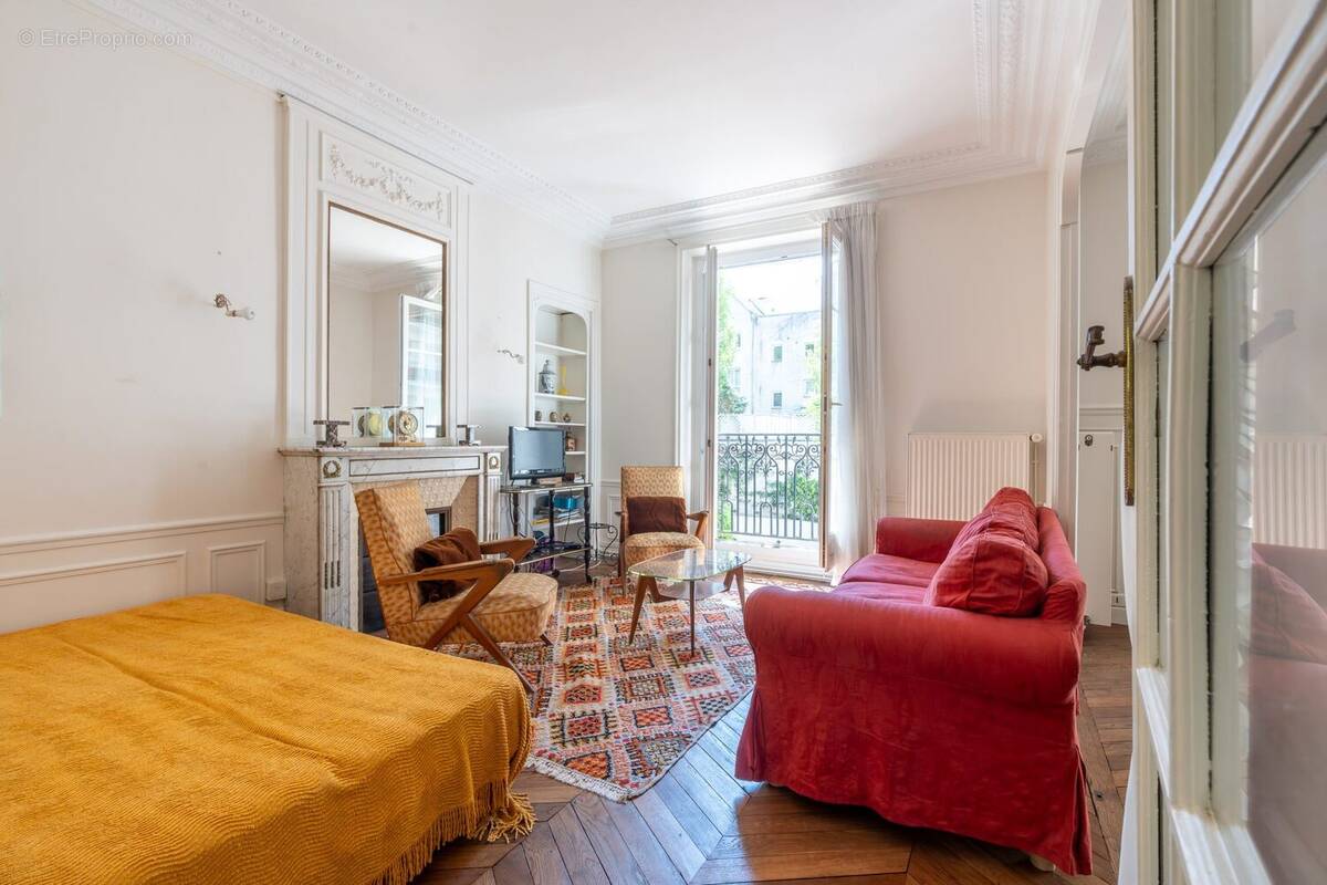Appartement à PARIS-12E