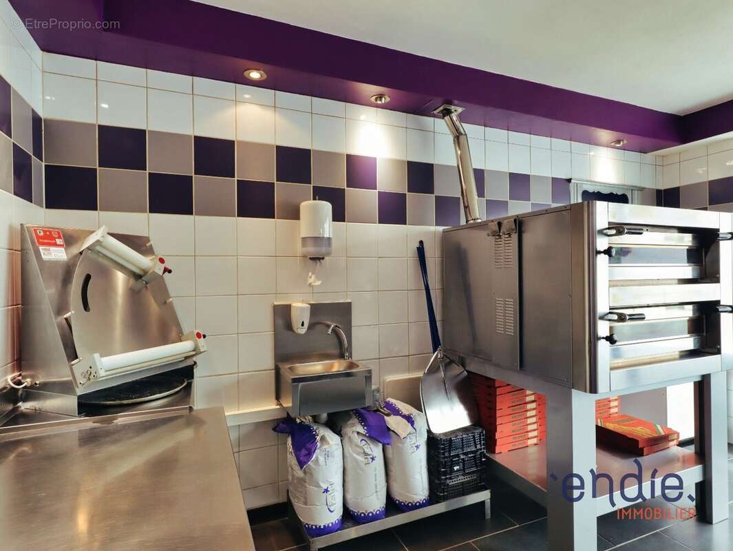 Fonds de commerce de restauration rapide  Pizzeria reconnue à Melrand - photo 6