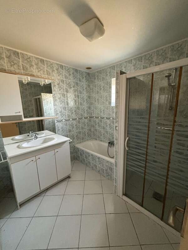 Maison traditionnelle 6 pièces à Tilh - photo 8